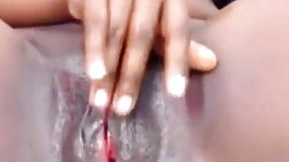 Amateur ebony masturbating and squirt on webcam